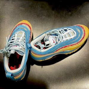 Gently used Nike Airmax 97
